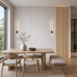 Autocolant PVC Gros Lemn 5 ca accent de 45–60 cm lângă placa PVC Alb lăptos într-un dining contemporan