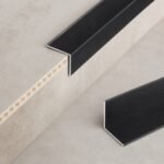 Profil aluminiu negru 3 m simplu - detaliu de montaj