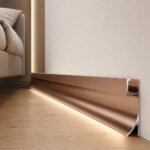 Profil aluminiu plintă aur roz cu LED - montaj în dormitor