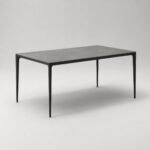 Masă de dining Slimline cu blat ceramic gri și cadru metalic integrat, perspectivă alternativă generată