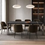Masă de dining Obsidian cu blat negru venat și picioare prismatice, ambient de dining generat