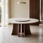 Masă de dining rotundă Rosetta cu blat marmorat și bază petalată din lemn, ambient de dining generat