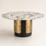Masă de dining rotundă Aurelia cu blat mineral alb și soclu bicolor din bronz, imagine principală generată