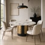 Masă de dining rotundă Aurelia cu blat mineral alb și soclu bicolor din bronz, ambient de dining generat