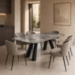 Masă de dining Lithos cu blat mineral gri și picioare oblice – ambient de dining generat