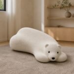 Șezlong lounge Ursus din bouclé ivoire – ambient lounge contemporan generat