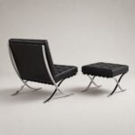 Fotoliu lounge Axis din piele cu taburet – vedere posterioară generată