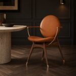 Fotoliu de dining Circle într-un interior contemporan