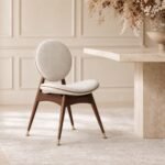 Scaun de dining Circle într-un interior contemporan