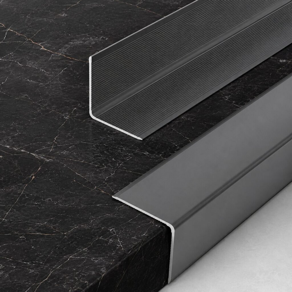 Profil aluminiu negru 3 m simplu - produs Dexin Construct